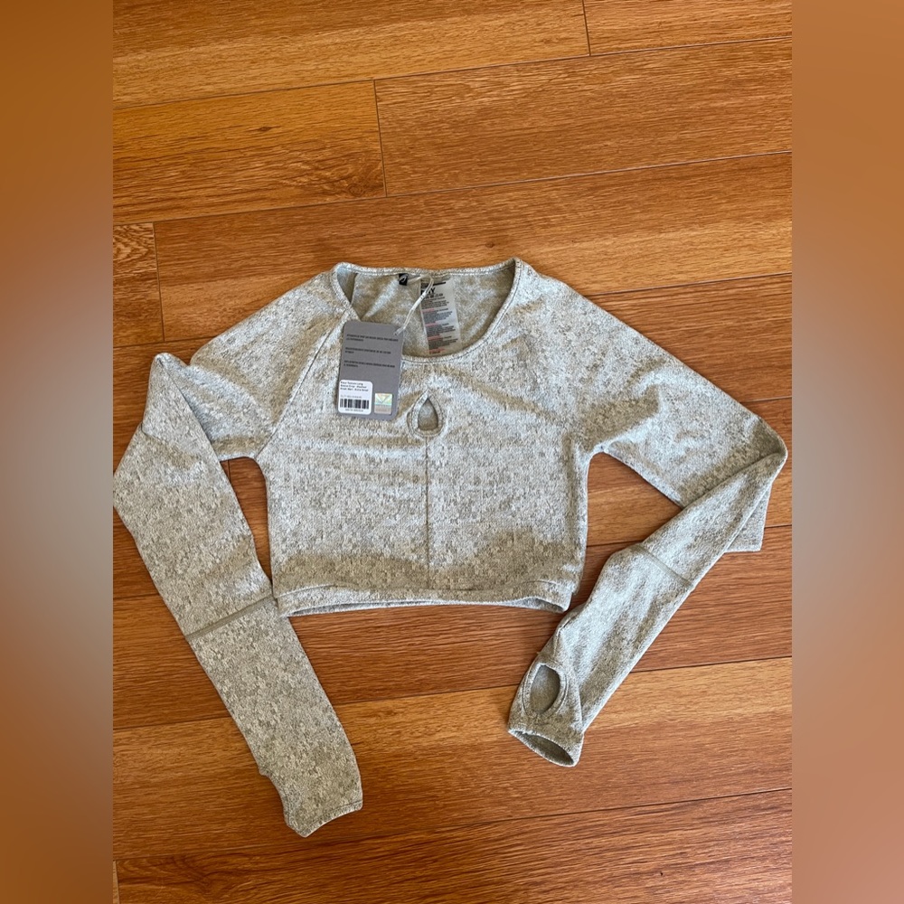 NWT Gymshark Fleur Texture Long Sleeve Crop Top in Washed Khaki Marl size XS